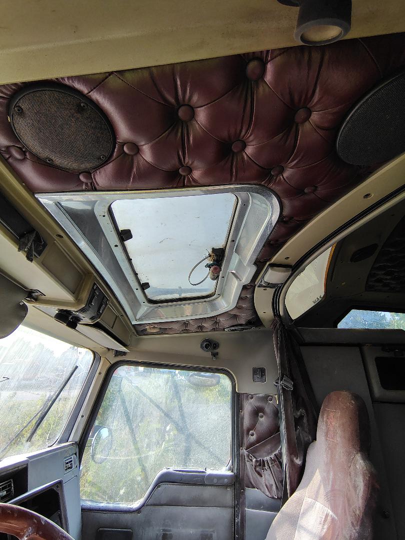 2000 KENWORTH W900 - Image 7